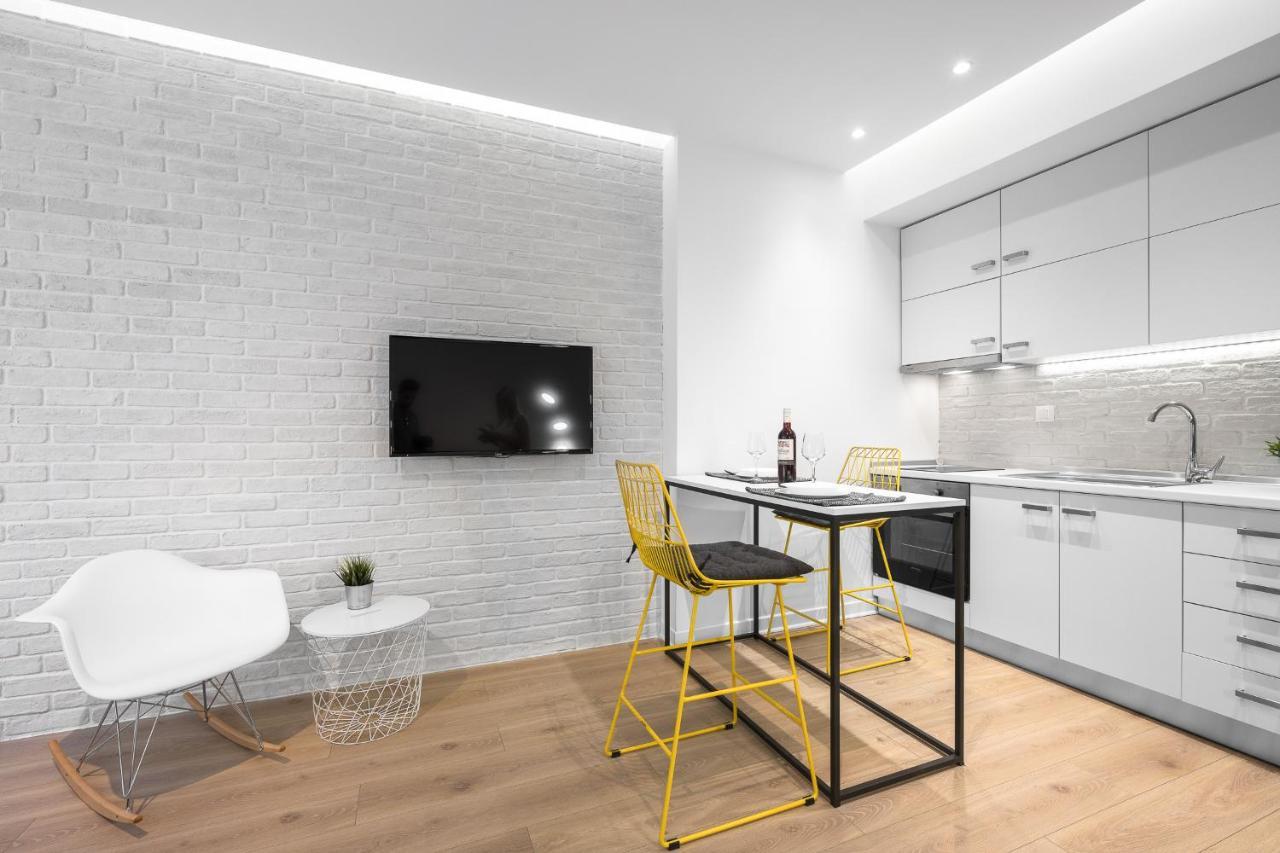 Nyma White Apartments, The Luxury Suites 塞萨洛尼基 外观 照片