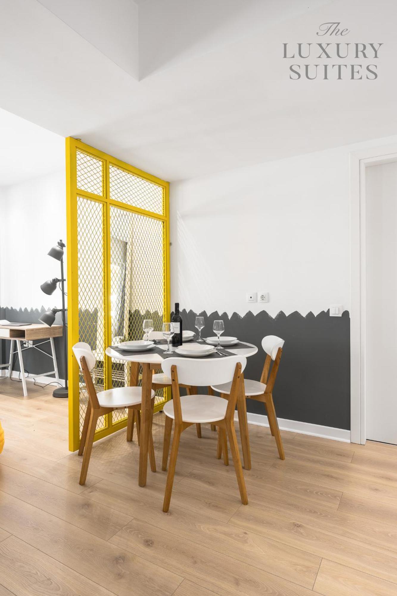 Nyma White Apartments, The Luxury Suites 塞萨洛尼基 外观 照片