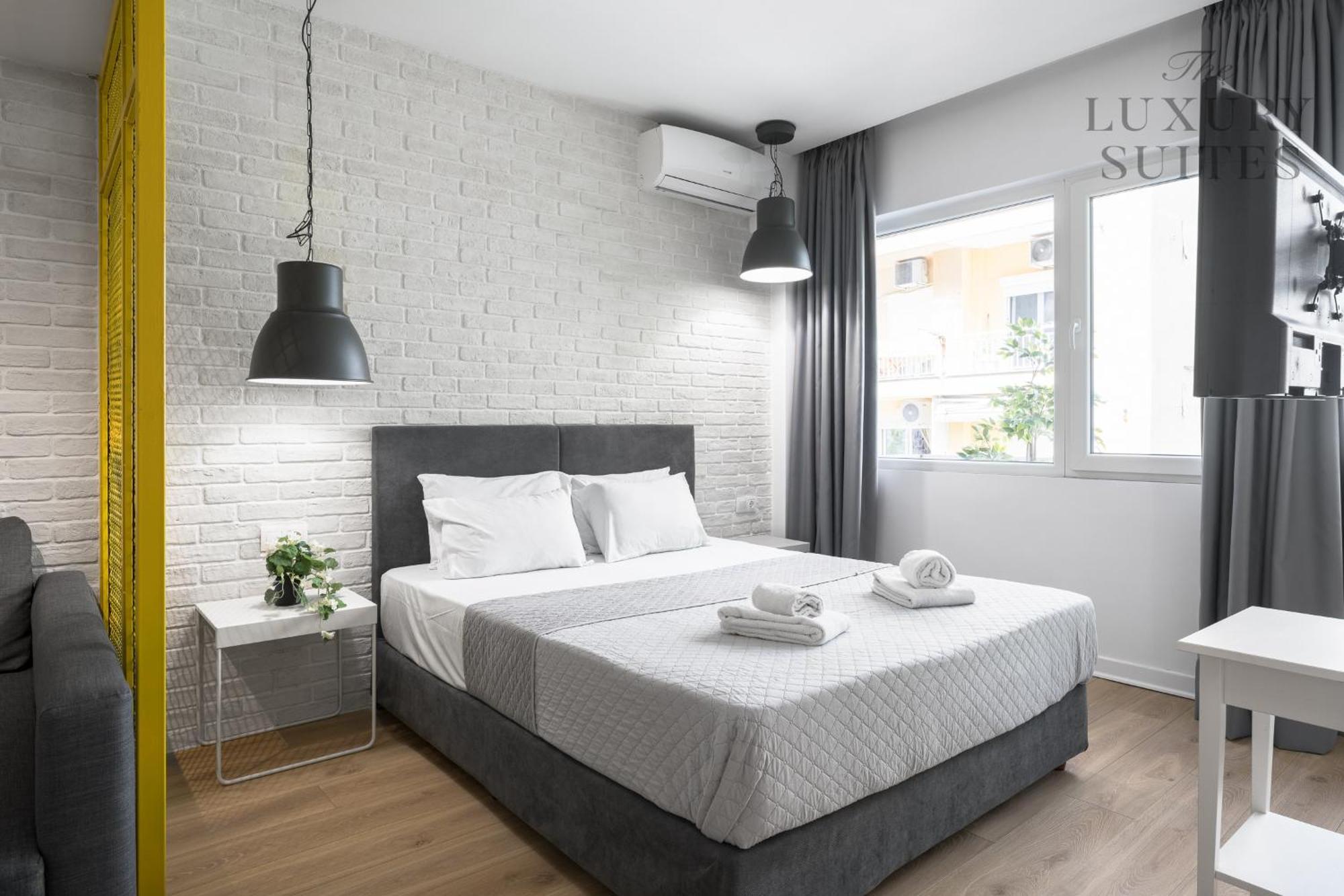 Nyma White Apartments, The Luxury Suites 塞萨洛尼基 外观 照片