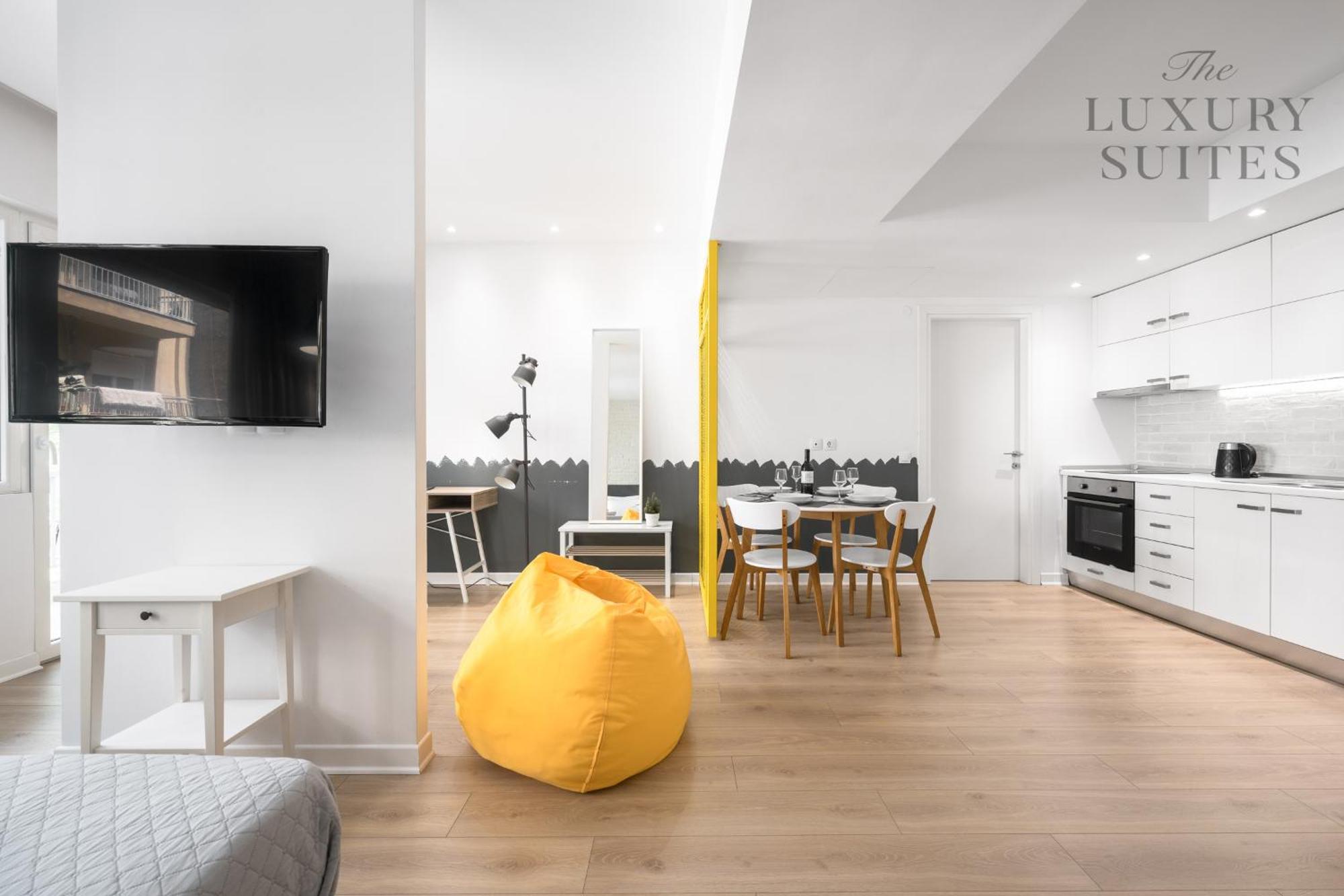 Nyma White Apartments, The Luxury Suites 塞萨洛尼基 外观 照片